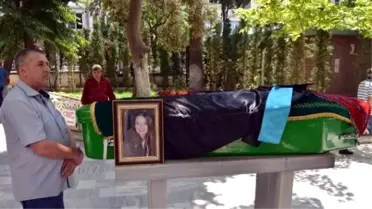 Basketbol Hakemi Ebru Kuş Hayatını Kaybetti