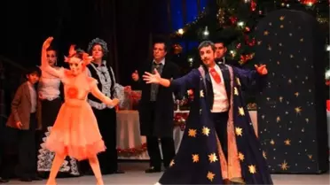 Mdob'un Minik Bale Sanatçıları 'Fındıkkıran'ı Sahneleyecek