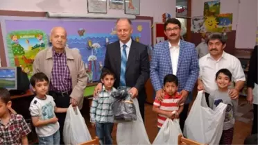 Şehzadeler'den 5 Bin Öğrenciye Karne Hediyesi