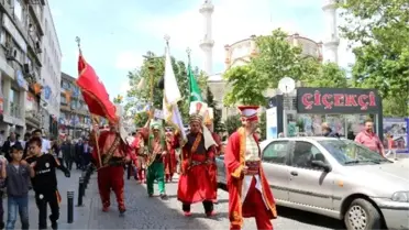 Bayrampaşa'da İstanbul'un Fethi Mehteran Gösterisiyle Kutlandı