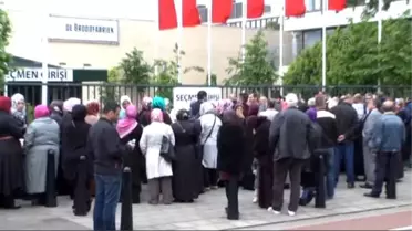 Hollanda'daki Türkler Sandık Başında
