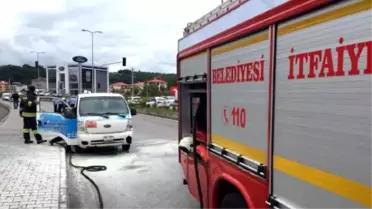 Tüp Kamyoneti Alev Aldı, Faciadan Dönüldü