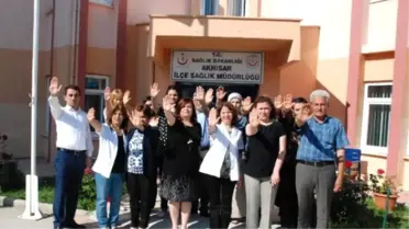 Manisa'da Sağlıkçıların Eylemi Uzayınca Hastalar Tepki Gösterdi