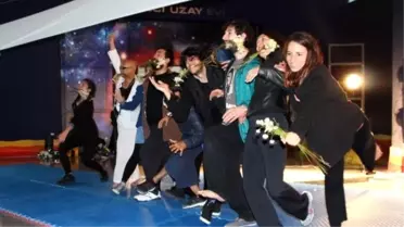 Çocuklarla Uzay Yürüyüşü ve Uzay Dansı