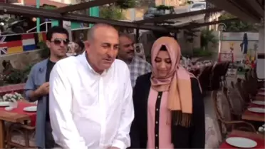 Çavuşoğlu ve Sena Nur Çelik, Esnaf Ziyaretlerinde Bulundu