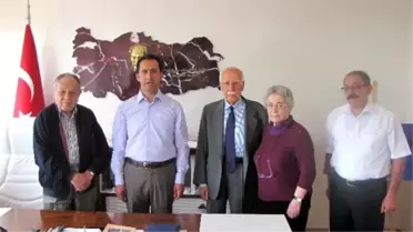 Emekli Öğretmenden Örnek Davranış