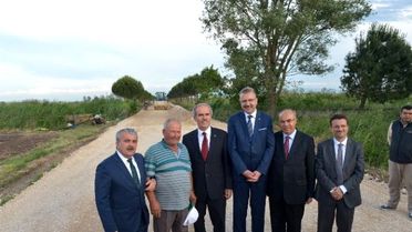 Arazi Yolları Büyükşehir ile Güzelleşiyor