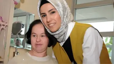 Sümeyye Erdoğan, Engelli Öğrencileri Ziyaret Etti