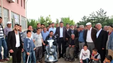 Ala'dan Engelli Vatandaşa Anlamlı Destek
