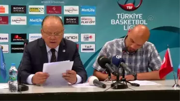 Anadolu Efes Başantrenörü Ivkovic