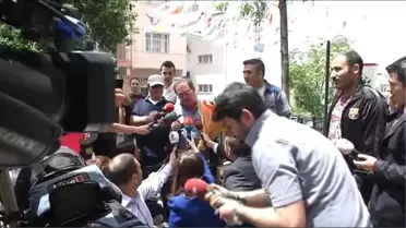 Hatip Dicle Soruları Cevapladı