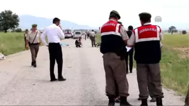 Trafik Kazası: 2 Ölü, 1 Yaralı