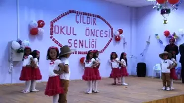 Çıldır Anaokulu Öğrencilerinden Okul Öncesi Şenliği