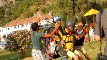 Fethiye'de Gökyüzünde Evlilik Teklifi