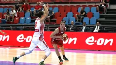 Potanın Perileri, Avrupa Şampiyonası'na Galibiyetle Başladı