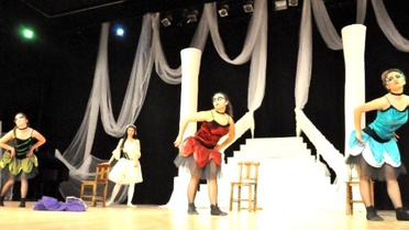 Balerinler Performansları ile İzleyenleri Büyüledi