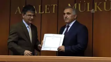 Milletvekilleri Mazbatalarını Alıyor