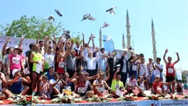 Sınırsız Dostluğa Koştular