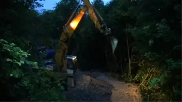Güney Almanya'da Toprak Kayması: 300 Kişi Evlerini Boşalttı