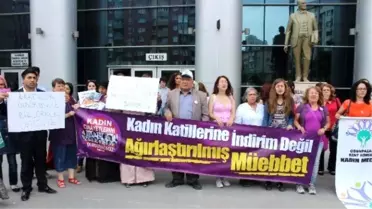 Adliye Önünde Kadın Cinayetlerini Protesto Eylemi