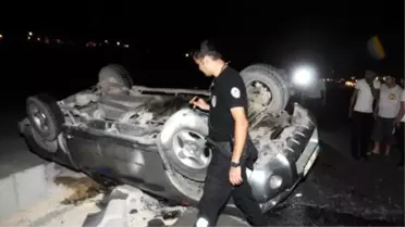Gaziantep'te Kamyonet Devrildi: 3 Yaralı