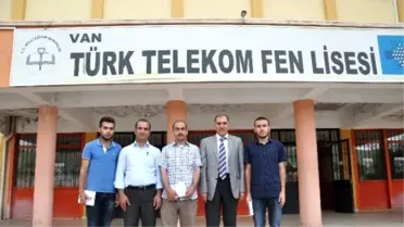 Tübitak'ın Düzenlediği Yarışmada 4. Olan Türk Telekom Lisesi Öğrencilerine Ödül