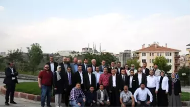 Ak Partili Vekiller Pursaklar'ı Selamladı