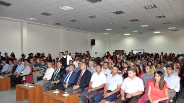Emyo'da Mezuniyet Coşkusu