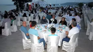 Adana'da Şehit Yakınları ve Gazilere İftar