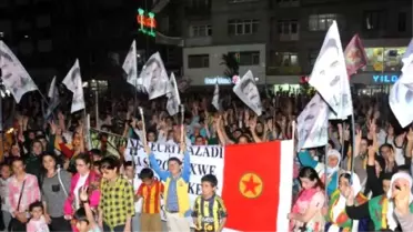 Hakkari'de 'Öcalan'a Özgürlük' Yürüyüşü
