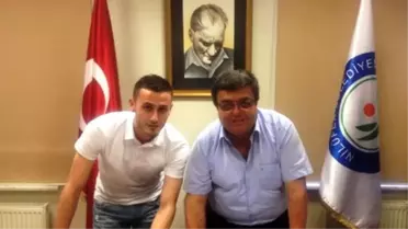 Nilüfer Belediyespor Çetin Çelik'i Renklerine Bağladı