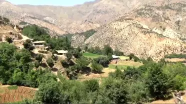 Helikopterde Dünyaya Gelen Bebeklerini Kucaklarına Almanın Mutluluğunu Yaşıyorlar