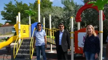Başkan Çelik Çocuk Parklarındaki Çalışmaları İnceledi