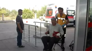 Elini Kesen Adam Hastaneye Kaldırıldı