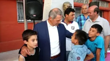 Adapazarı Belediyesi Üçüncü Halk İftarı Yeni Cami'de Yapıldı