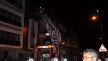 Buzdlabından Çıkan Yangın Evi Küle Çevirdi