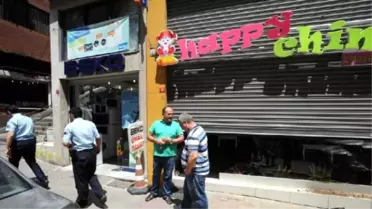 Tophane'de Çin Lokantasına Taşlı-Sopalı Saldırı
