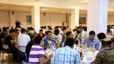 İhlas Vakfı Yurtlarında İftarlar Devam Ediyor