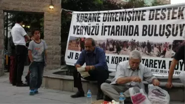 Kobani Direnişine Destek İçin Yeryüzü İftar Sofrası Kuruldu