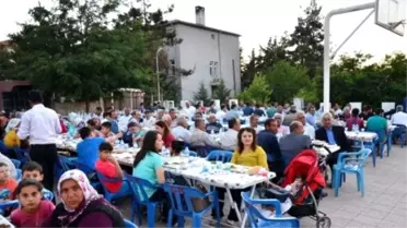 Vali Tapsız, Polatelilerle İftarda Buluştu
