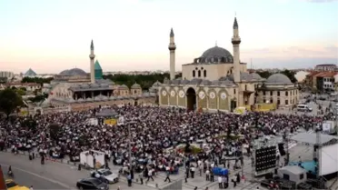 Konya'da 10 Bin Yetim ve Ailesi Kardeşlik İftarında Buluştu