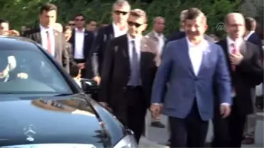Başbakan Davutoğlu Çocuklarla Sohbet Etti