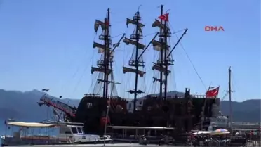 Marmaris'te 'Korsan' Kavgası