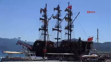 Marmaris'te 'Korsan' Kavgası
