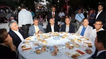 Kılıçdaroğlu Yenimahalle'de İftar Yaptı