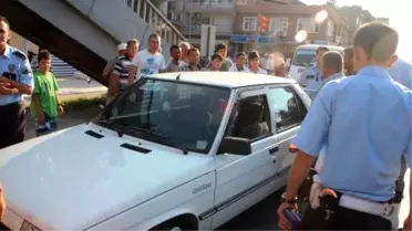 Işık İhlali Yapan Otomobilin Çarptığı Çocuk Ağır Yaralandı