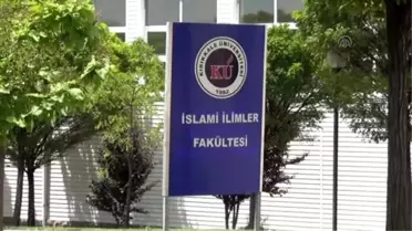 İtikaf İçin Camiye Kapandılar - Kü Dekanı Prof. Dr. Eyüp Baş