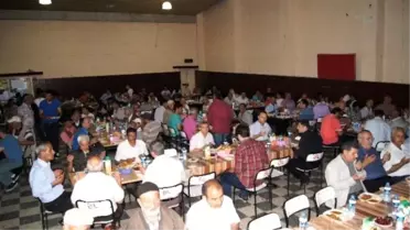 Kağızman'da AK Parti'nin İftar Yemeği