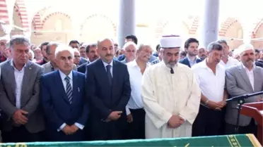 Sağlık Bakanı Müezzinoğlu, Eski Edirne Müftüsü Koçaşlı'nın Cenazesine Katıldı