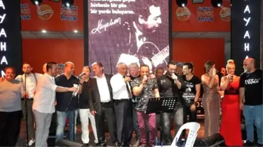 Kayahan Güzelyurt Festivali'nde Şarkılarıyla Anıldı